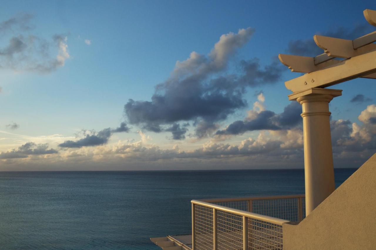 Palm Heights Hotel George Town Kültér fotó